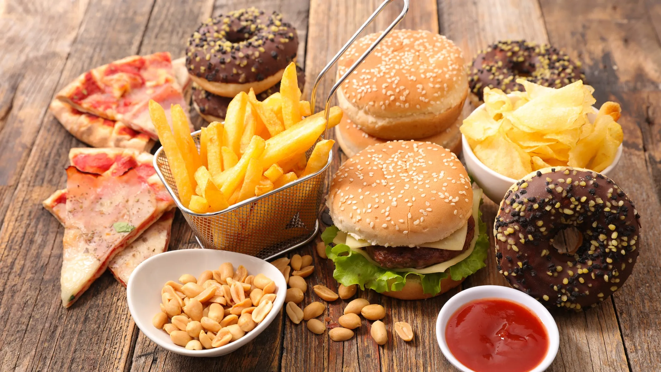 Ultra-processed Foods 'linked to cancer', says study