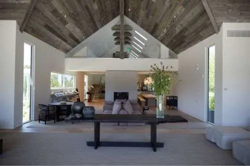 The Hamptons' Shou Sugi Ban House in New York - best spa resort in US